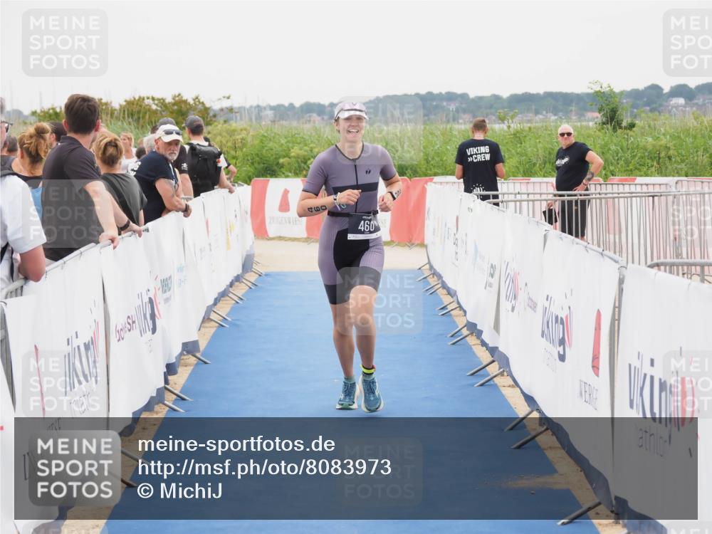 22.06.2025 - Viking Triathlon MichiJ http://msf.ph/oto/8083973 22.06.2025 16:11:01 Ziel 460 meine-sportfotos.de