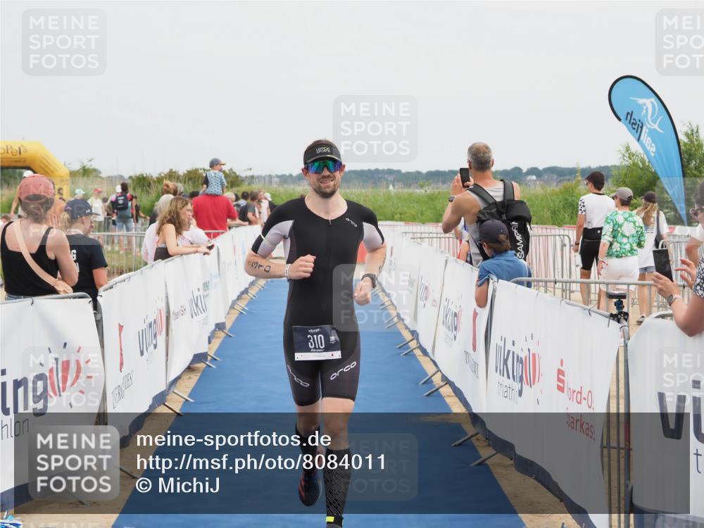 22.06.2025 - Viking Triathlon MichiJ http://msf.ph/oto/8084011 22.06.2025 14:49:45 Ziel 310 meine-sportfotos.de