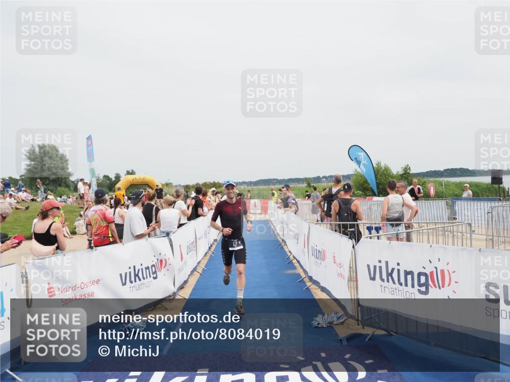22.06.2025 - Viking Triathlon MichiJ http://msf.ph/oto/8084019 22.06.2025 14:41:58 Ziel 527 meine-sportfotos.de