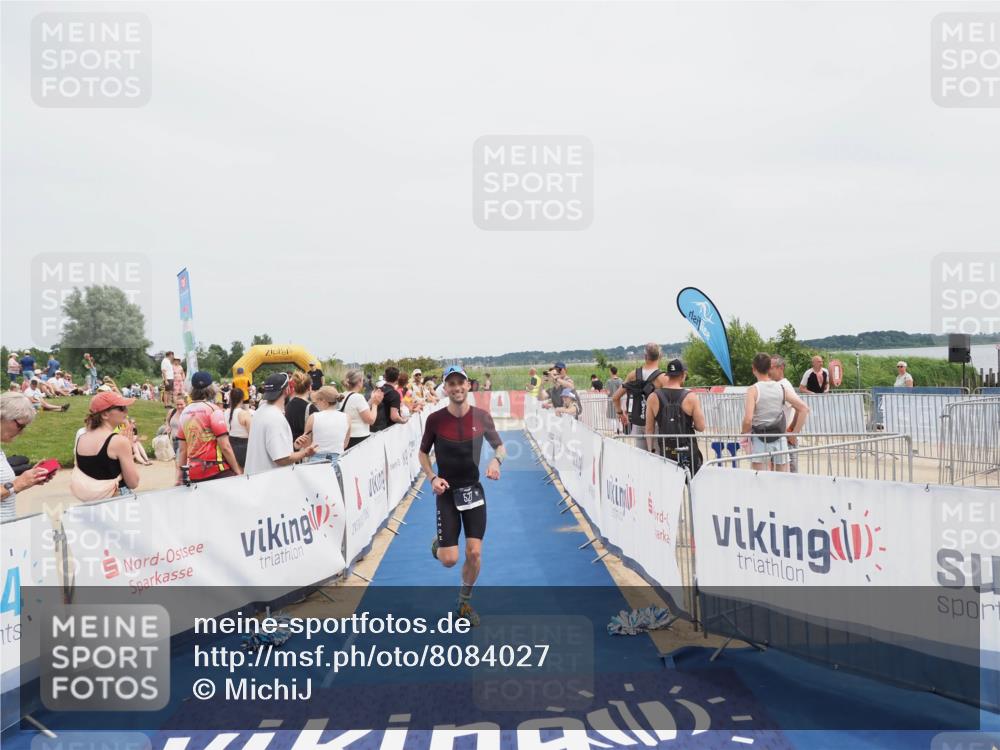 22.06.2025 - Viking Triathlon MichiJ http://msf.ph/oto/8084027 22.06.2025 14:41:58 Ziel 527 meine-sportfotos.de