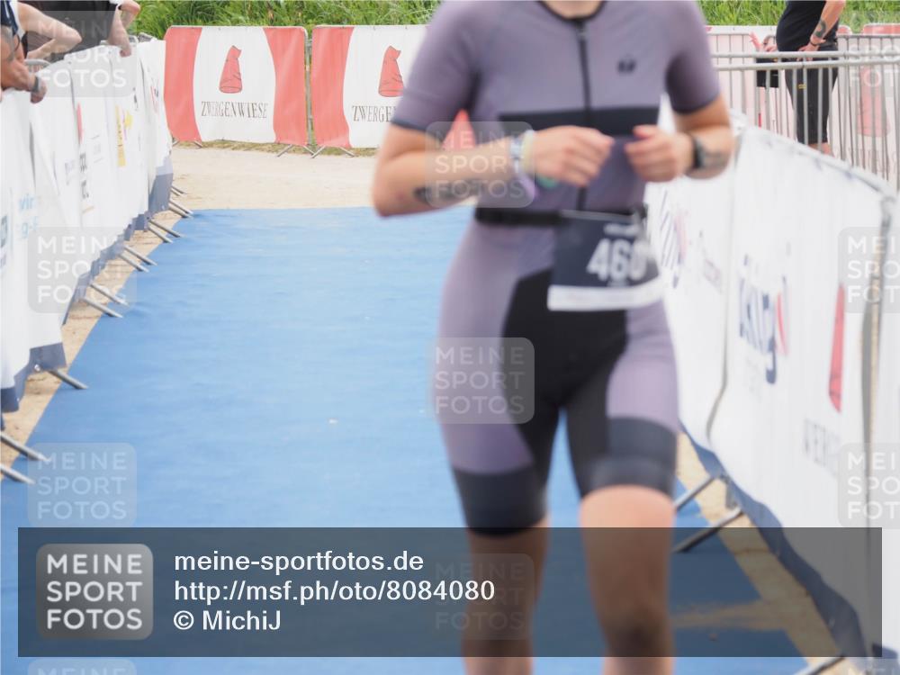 22.06.2025 - Viking Triathlon MichiJ http://msf.ph/oto/8084080 22.06.2025 16:11:03 Ziel 460 meine-sportfotos.de