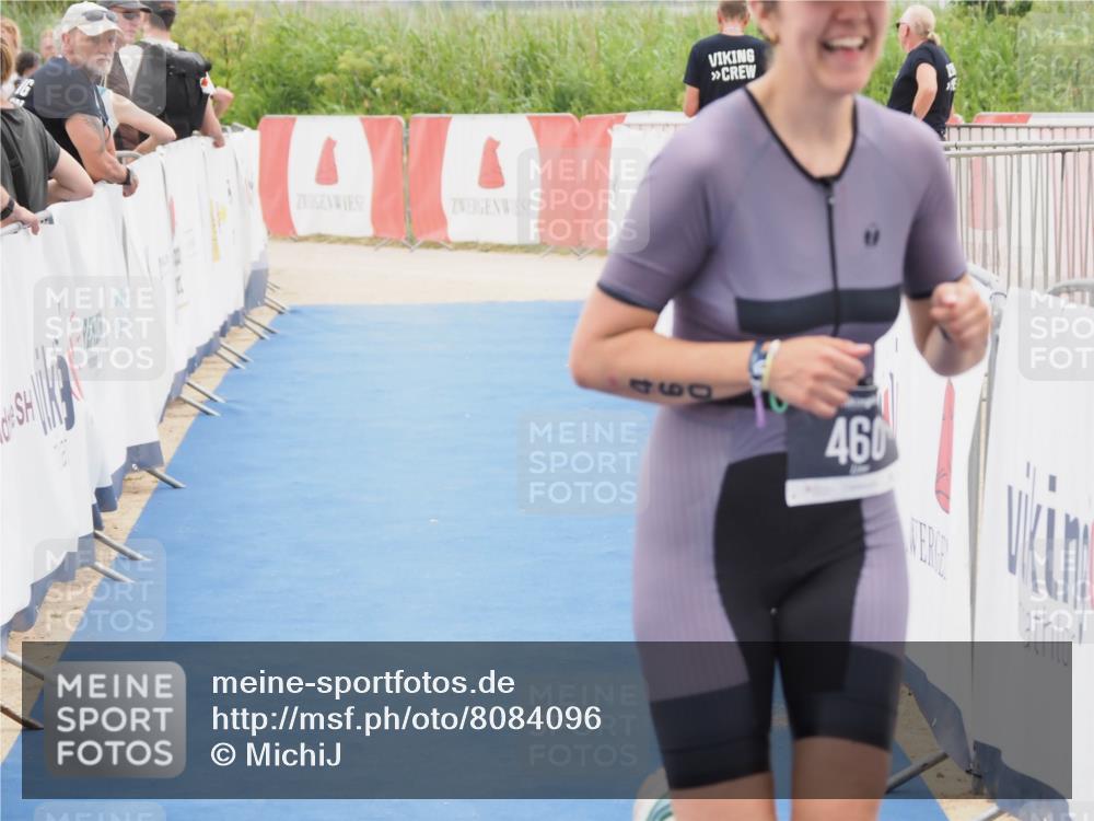 22.06.2025 - Viking Triathlon MichiJ http://msf.ph/oto/8084096 22.06.2025 16:11:03 Ziel 460 meine-sportfotos.de