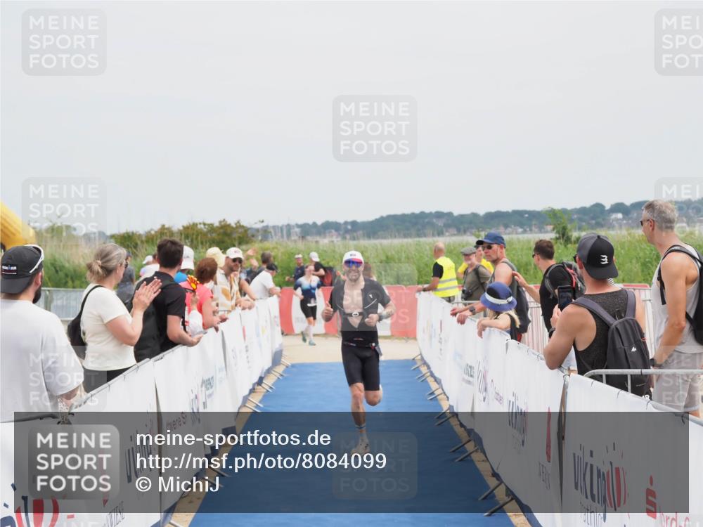 22.06.2025 - Viking Triathlon MichiJ http://msf.ph/oto/8084099 22.06.2025 14:42:08 Ziel 125 meine-sportfotos.de