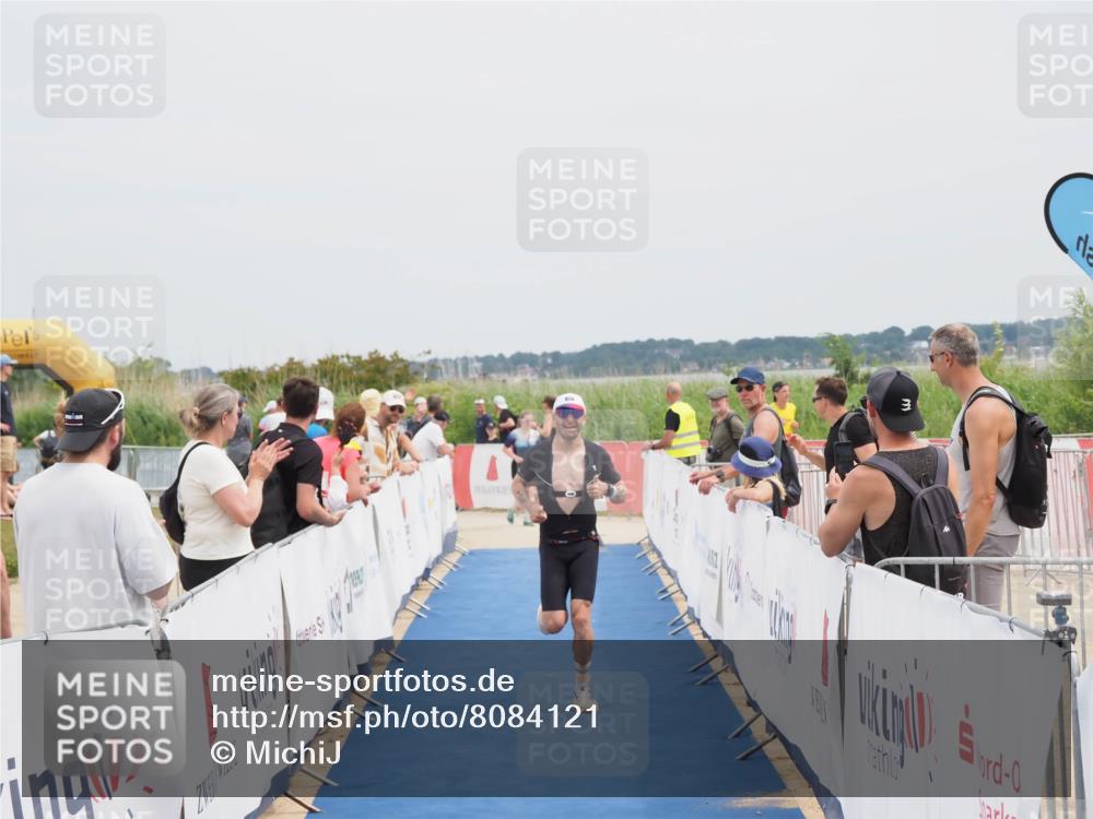 22.06.2025 - Viking Triathlon MichiJ http://msf.ph/oto/8084121 22.06.2025 14:42:08 Ziel 125 meine-sportfotos.de