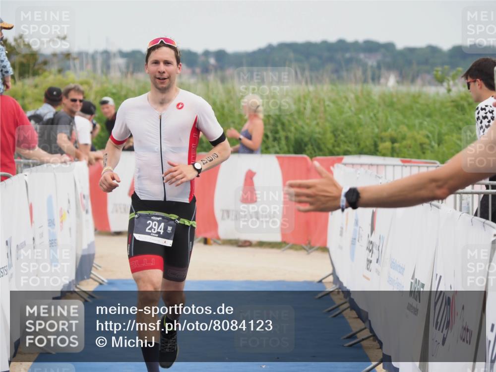 22.06.2025 - Viking Triathlon MichiJ http://msf.ph/oto/8084123 22.06.2025 14:49:50 Ziel 294 meine-sportfotos.de