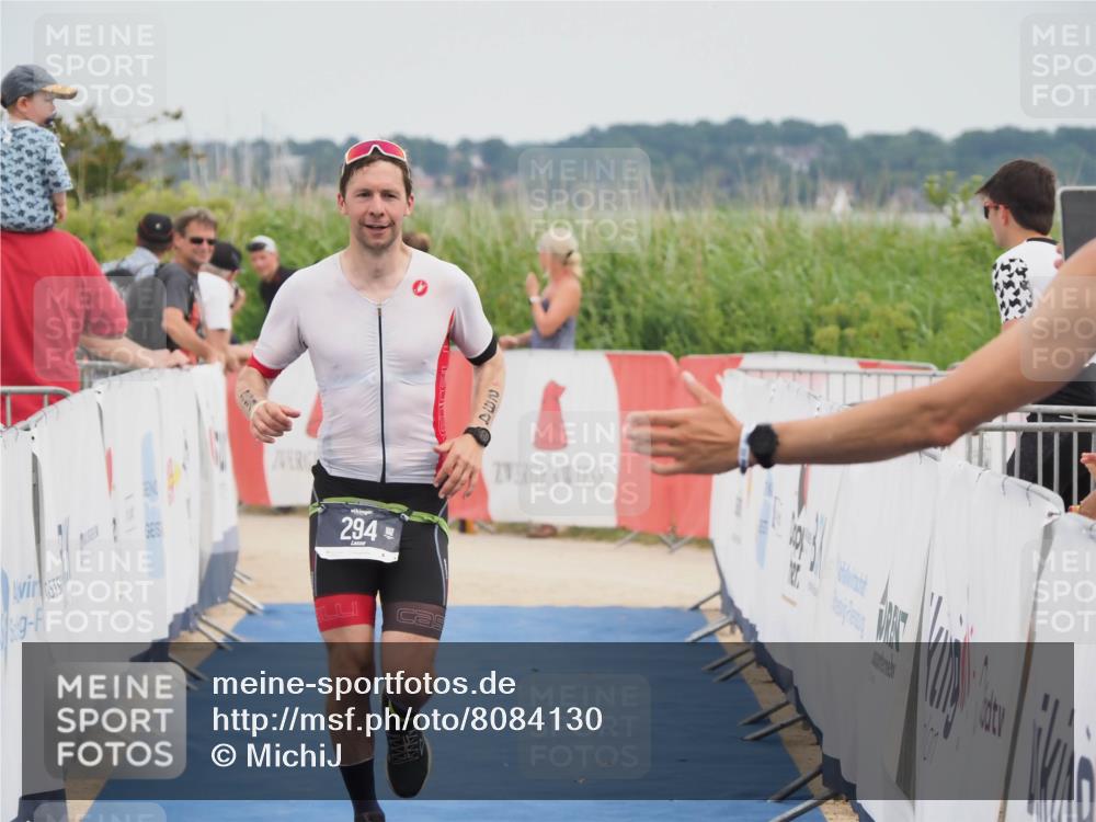 22.06.2025 - Viking Triathlon MichiJ http://msf.ph/oto/8084130 22.06.2025 14:49:50 Ziel 294 meine-sportfotos.de