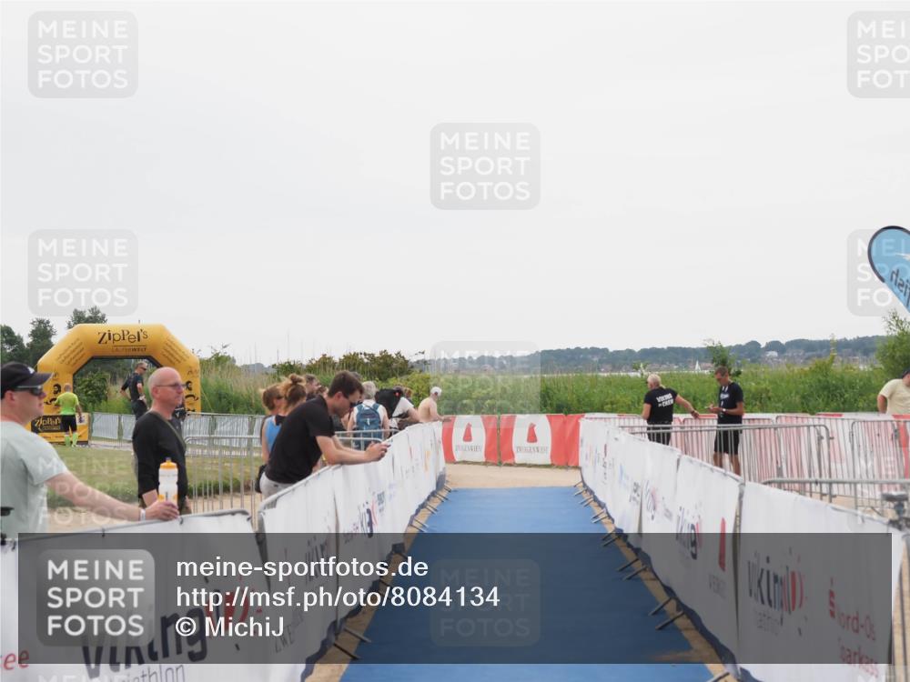 22.06.2025 - Viking Triathlon MichiJ http://msf.ph/oto/8084134 22.06.2025 16:18:37 Ziel 186 meine-sportfotos.de
