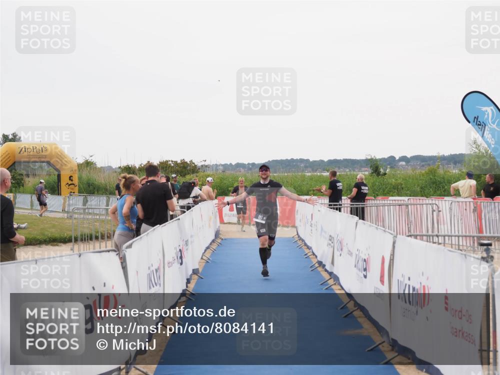 22.06.2025 - Viking Triathlon MichiJ http://msf.ph/oto/8084141 22.06.2025 16:19:39 Ziel 191 meine-sportfotos.de