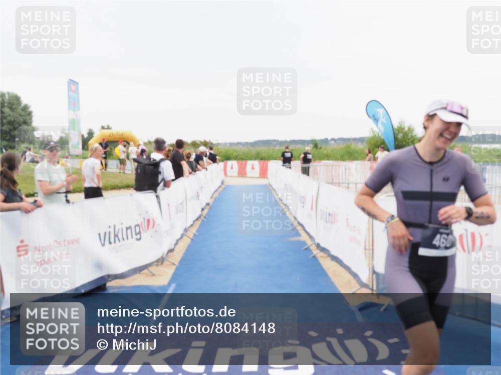 22.06.2025 - Viking Triathlon MichiJ http://msf.ph/oto/8084148 22.06.2025 16:11:04 Ziel 460 meine-sportfotos.de