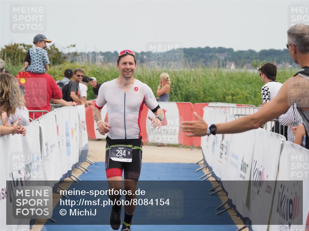 22.06.2025 - Viking Triathlon MichiJ http://msf.ph/oto/8084154 22.06.2025 14:49:51 Ziel 294 meine-sportfotos.de