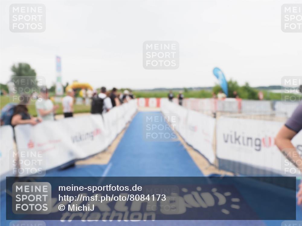 22.06.2025 - Viking Triathlon MichiJ http://msf.ph/oto/8084173 22.06.2025 16:11:04 Ziel 460 meine-sportfotos.de