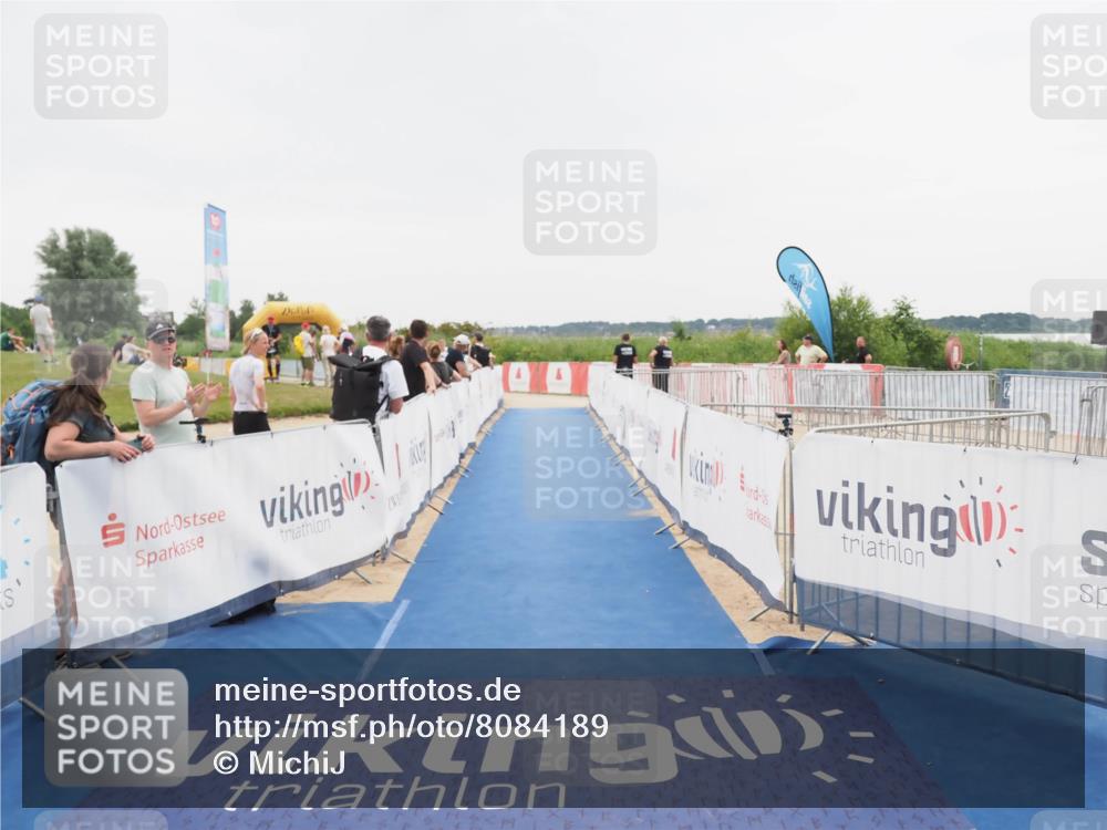 22.06.2025 - Viking Triathlon MichiJ http://msf.ph/oto/8084189 22.06.2025 16:11:05 Ziel 460 meine-sportfotos.de