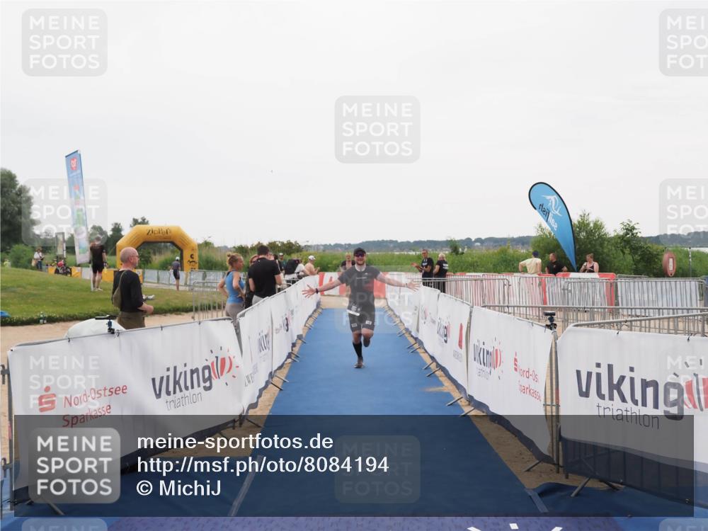 22.06.2025 - Viking Triathlon MichiJ http://msf.ph/oto/8084194 22.06.2025 16:19:40 Ziel 191 meine-sportfotos.de