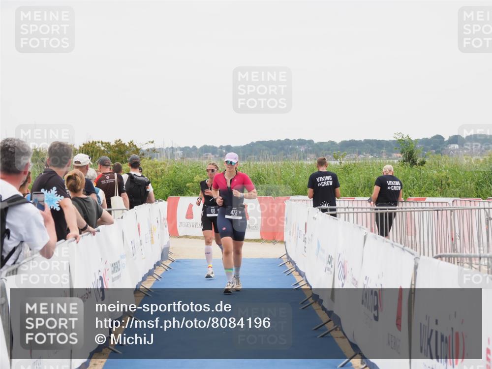 22.06.2025 - Viking Triathlon MichiJ http://msf.ph/oto/8084196 22.06.2025 16:11:32 Ziel 60, 473 meine-sportfotos.de