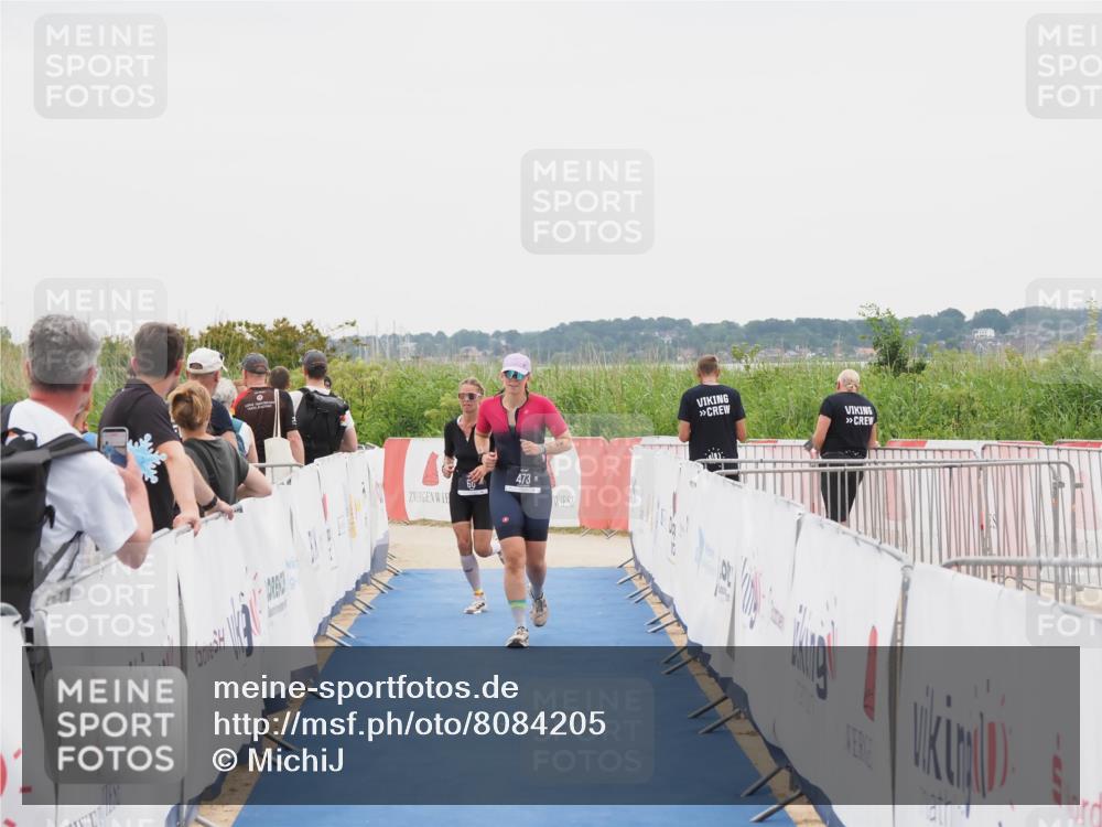 22.06.2025 - Viking Triathlon MichiJ http://msf.ph/oto/8084205 22.06.2025 16:11:32 Ziel 60, 473 meine-sportfotos.de