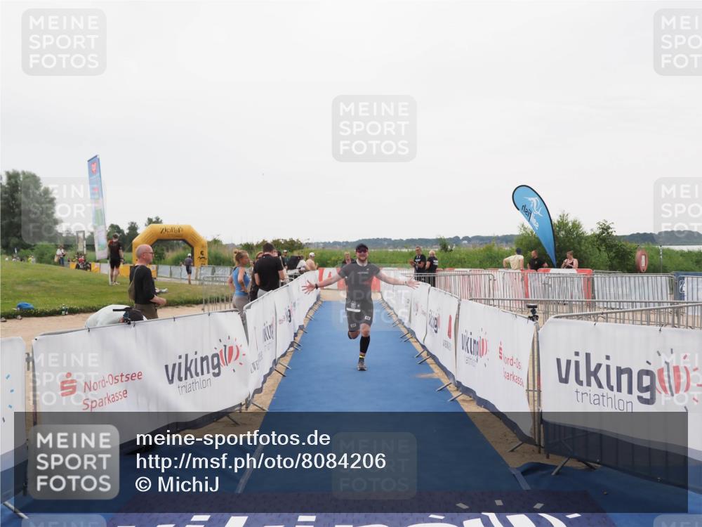 22.06.2025 - Viking Triathlon MichiJ http://msf.ph/oto/8084206 22.06.2025 16:19:40 Ziel 191 meine-sportfotos.de