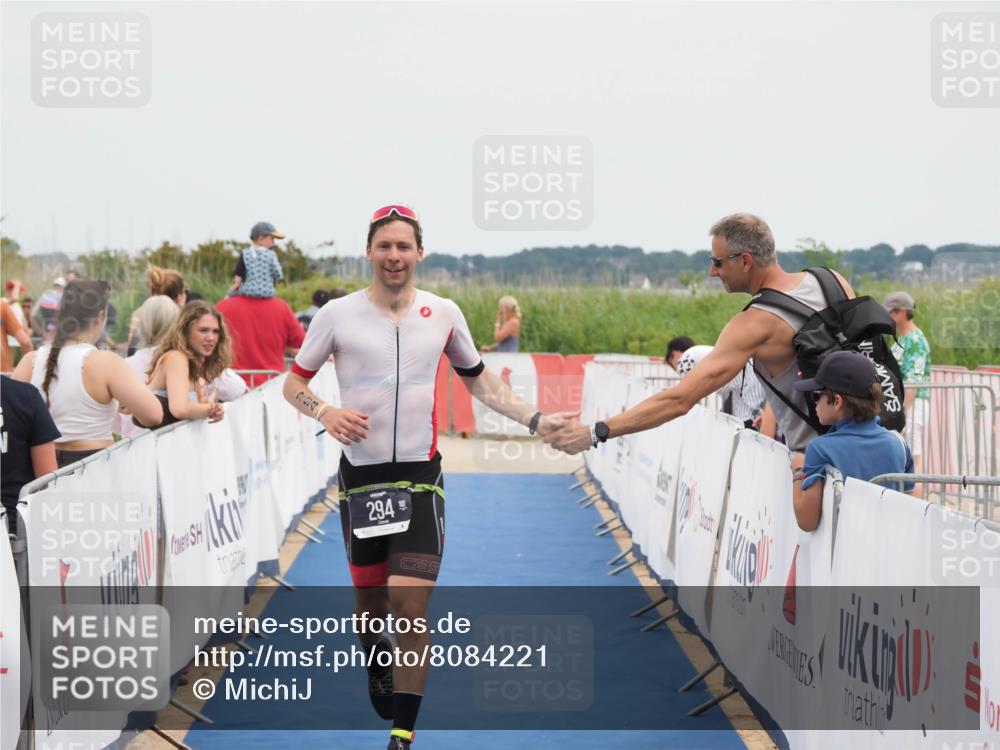 22.06.2025 - Viking Triathlon MichiJ http://msf.ph/oto/8084221 22.06.2025 14:49:52 Ziel 294 meine-sportfotos.de