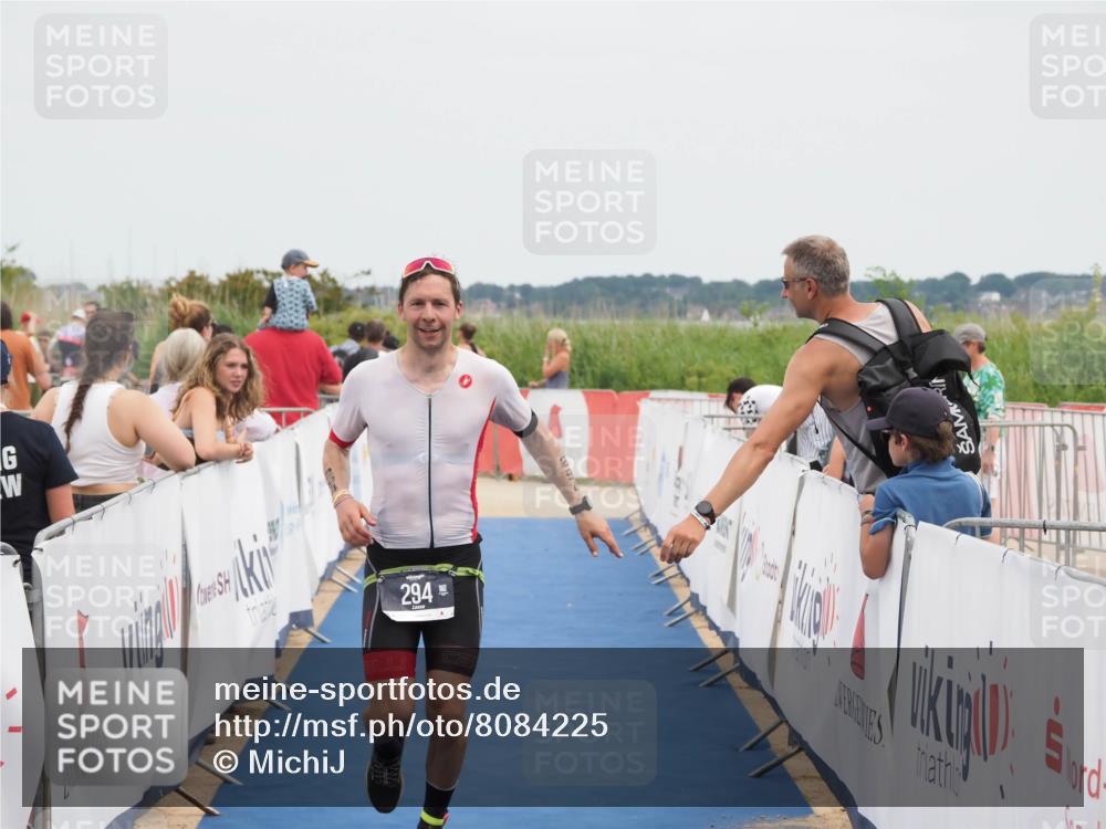 22.06.2025 - Viking Triathlon MichiJ http://msf.ph/oto/8084225 22.06.2025 14:49:52 Ziel 294 meine-sportfotos.de