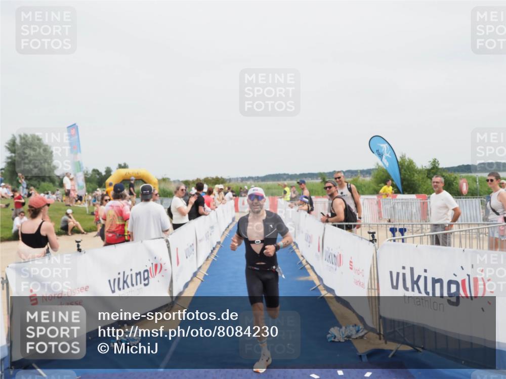 22.06.2025 - Viking Triathlon MichiJ http://msf.ph/oto/8084230 22.06.2025 14:42:10 Ziel 125, 184 meine-sportfotos.de