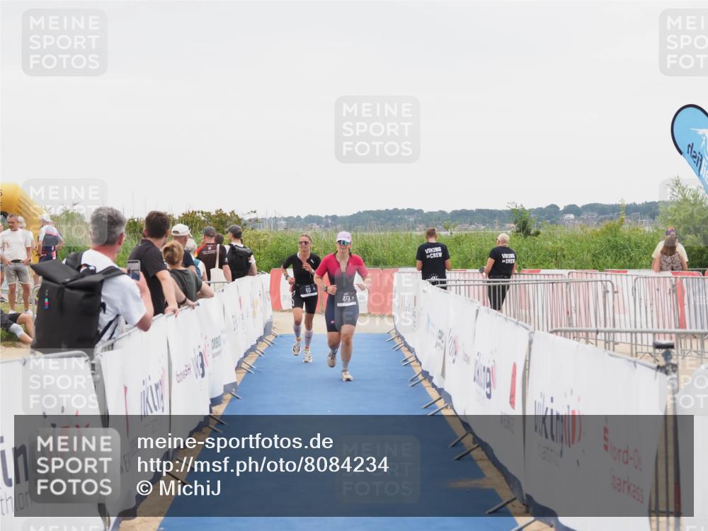 22.06.2025 - Viking Triathlon MichiJ http://msf.ph/oto/8084234 22.06.2025 16:11:33 Ziel 60, 473 meine-sportfotos.de