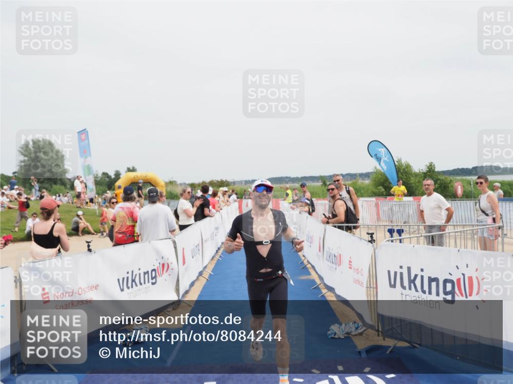 22.06.2025 - Viking Triathlon MichiJ http://msf.ph/oto/8084244 22.06.2025 14:42:10 Ziel 125, 184 meine-sportfotos.de