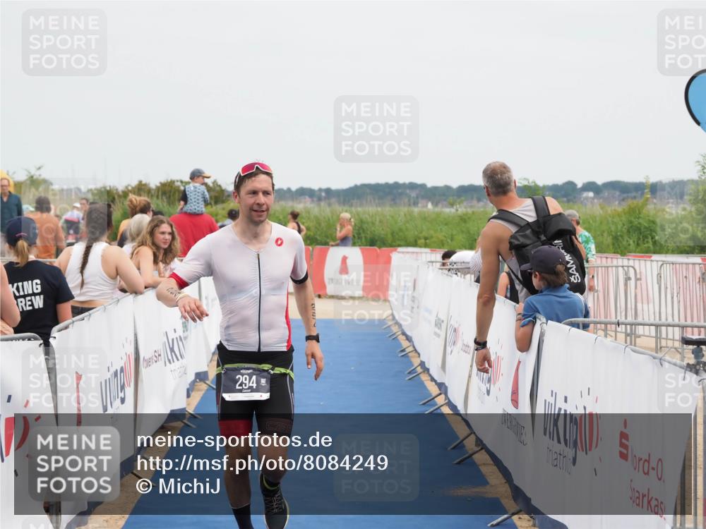22.06.2025 - Viking Triathlon MichiJ http://msf.ph/oto/8084249 22.06.2025 14:49:52 Ziel 294 meine-sportfotos.de