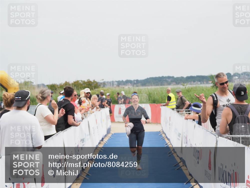 22.06.2025 - Viking Triathlon MichiJ http://msf.ph/oto/8084259 22.06.2025 14:42:16 Ziel 184 meine-sportfotos.de