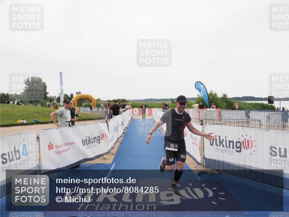 22.06.2025 - Viking Triathlon MichiJ http://msf.ph/oto/8084285 22.06.2025 16:19:42 Ziel 191, 372 meine-sportfotos.de