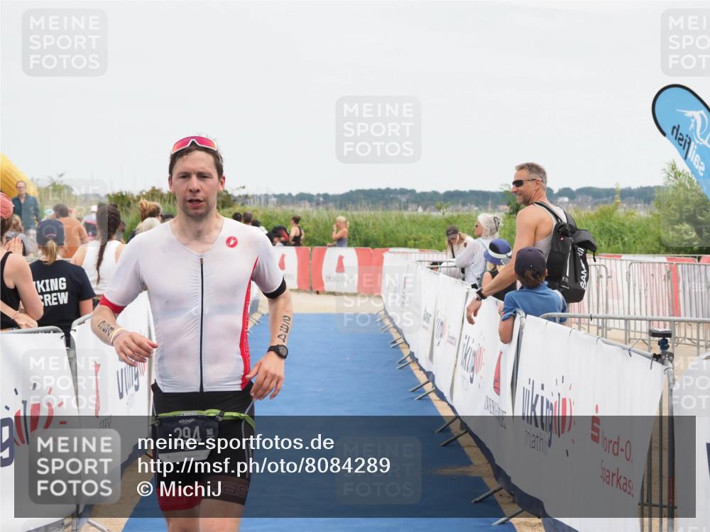 22.06.2025 - Viking Triathlon MichiJ http://msf.ph/oto/8084289 22.06.2025 14:49:53 Ziel 294 meine-sportfotos.de