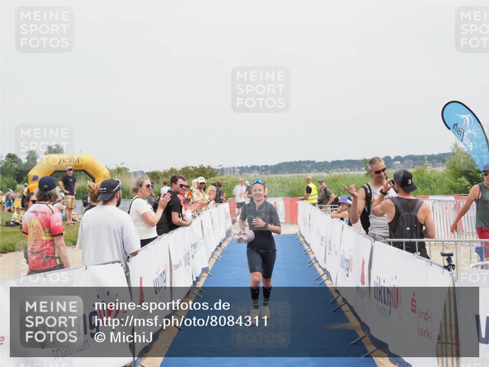22.06.2025 - Viking Triathlon MichiJ http://msf.ph/oto/8084311 22.06.2025 14:42:16 Ziel 184 meine-sportfotos.de