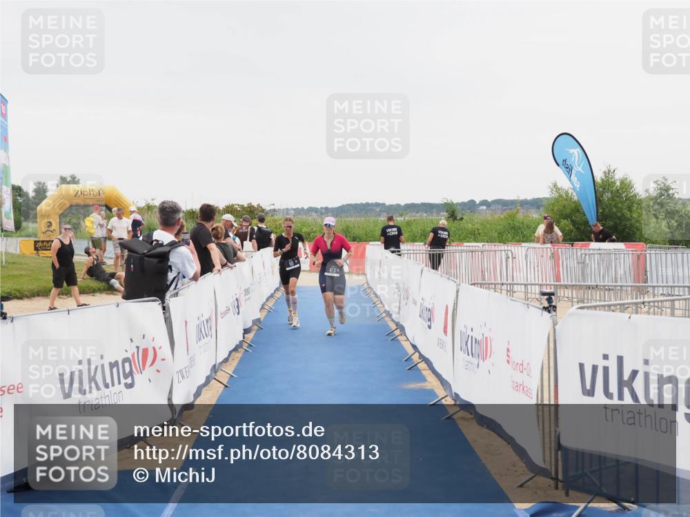 22.06.2025 - Viking Triathlon MichiJ http://msf.ph/oto/8084313 22.06.2025 16:11:34 Ziel 60, 473 meine-sportfotos.de