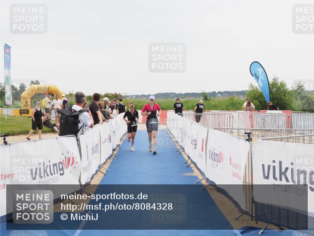 22.06.2025 - Viking Triathlon MichiJ http://msf.ph/oto/8084328 22.06.2025 16:11:34 Ziel 60, 473 meine-sportfotos.de