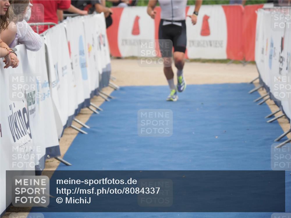 22.06.2025 - Viking Triathlon MichiJ http://msf.ph/oto/8084337 22.06.2025 14:51:09 Ziel 407 meine-sportfotos.de