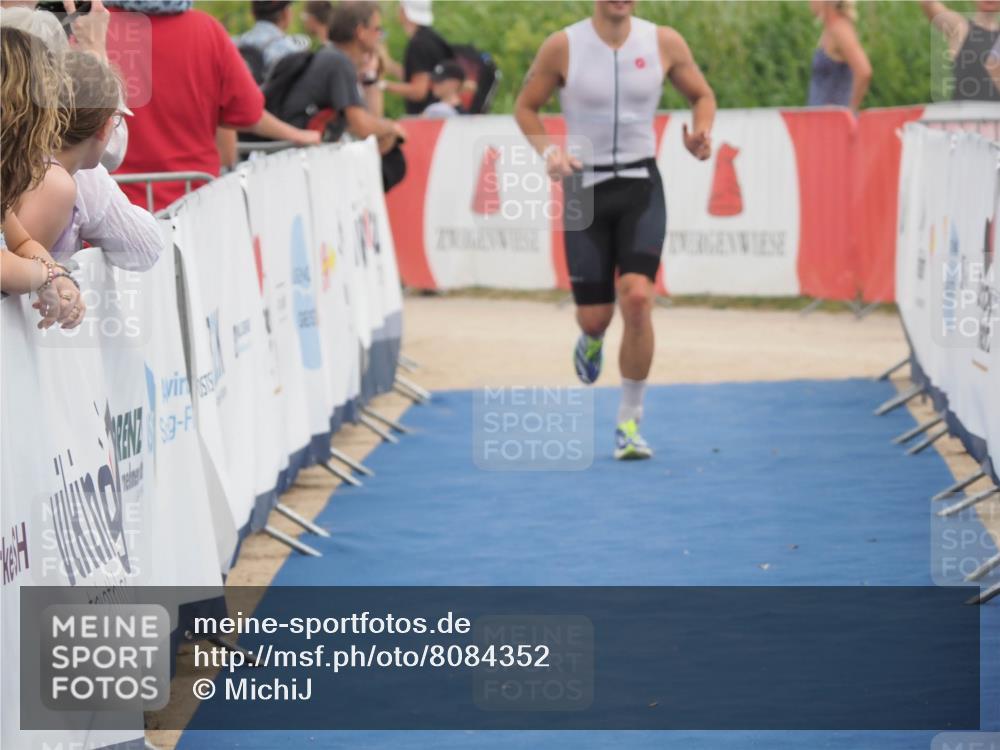 22.06.2025 - Viking Triathlon MichiJ http://msf.ph/oto/8084352 22.06.2025 14:51:09 Ziel 407 meine-sportfotos.de