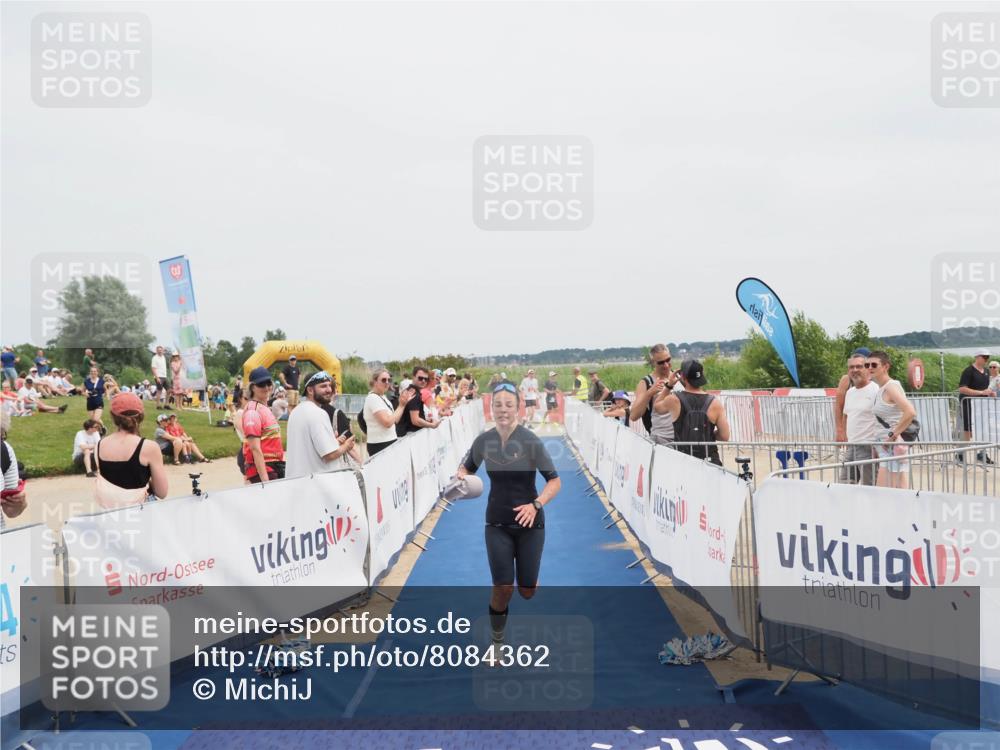 22.06.2025 - Viking Triathlon MichiJ http://msf.ph/oto/8084362 22.06.2025 14:42:17 Ziel 184 meine-sportfotos.de