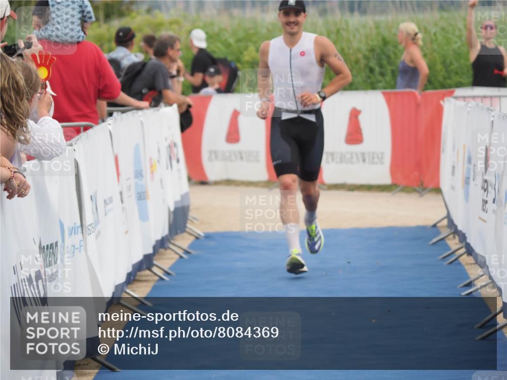 22.06.2025 - Viking Triathlon MichiJ http://msf.ph/oto/8084369 22.06.2025 14:51:09 Ziel 407 meine-sportfotos.de