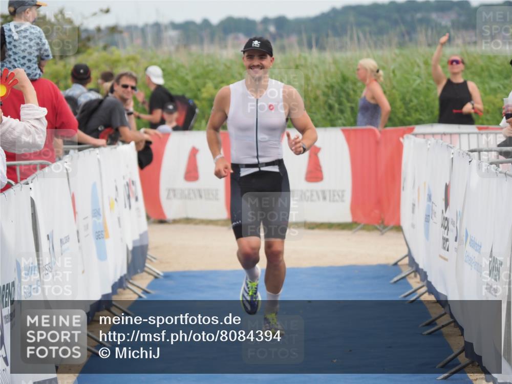 22.06.2025 - Viking Triathlon MichiJ http://msf.ph/oto/8084394 22.06.2025 14:51:10 Ziel 407 meine-sportfotos.de