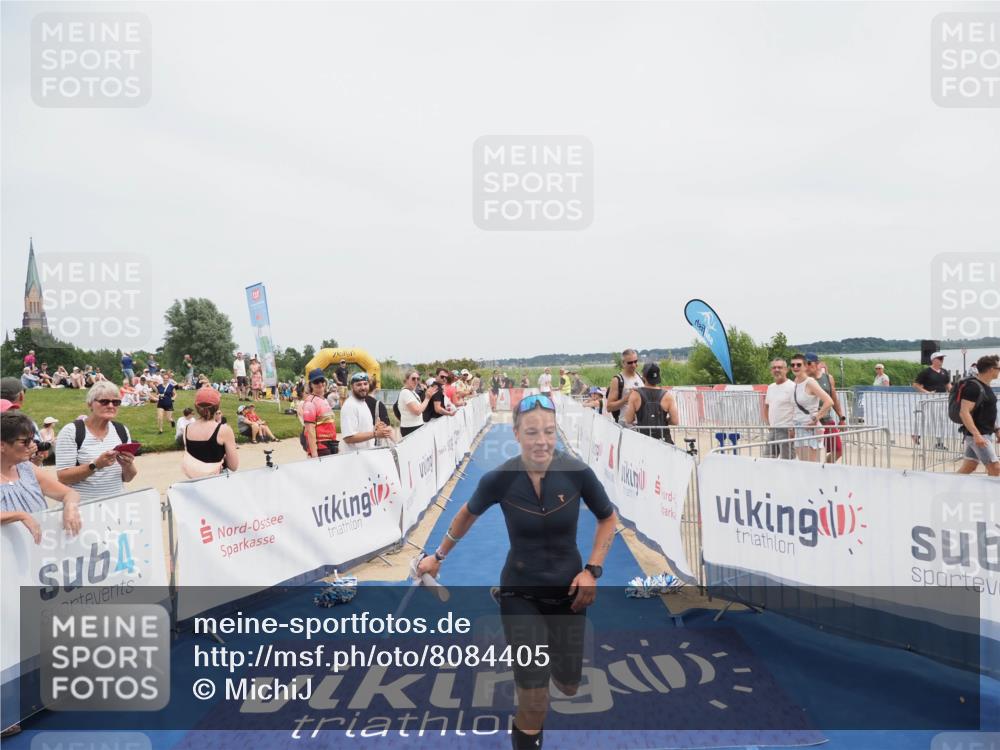 22.06.2025 - Viking Triathlon MichiJ http://msf.ph/oto/8084405 22.06.2025 14:42:18 Ziel 184 meine-sportfotos.de