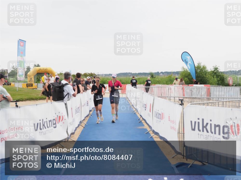 22.06.2025 - Viking Triathlon MichiJ http://msf.ph/oto/8084407 22.06.2025 16:11:36 Ziel 60, 473 meine-sportfotos.de