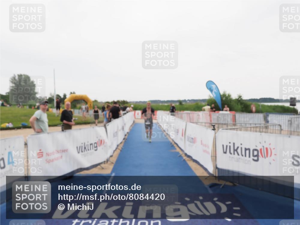 22.06.2025 - Viking Triathlon MichiJ http://msf.ph/oto/8084420 22.06.2025 16:19:45 Ziel 191, 372 meine-sportfotos.de