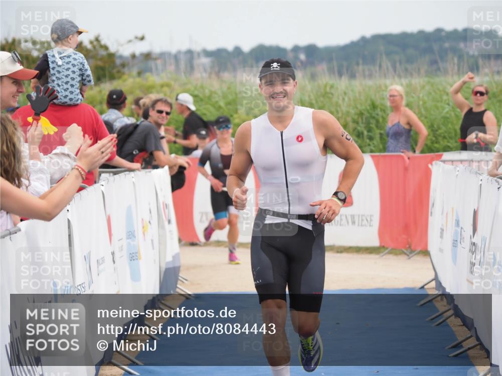 22.06.2025 - Viking Triathlon MichiJ http://msf.ph/oto/8084443 22.06.2025 14:51:11 Ziel 12, 407 meine-sportfotos.de