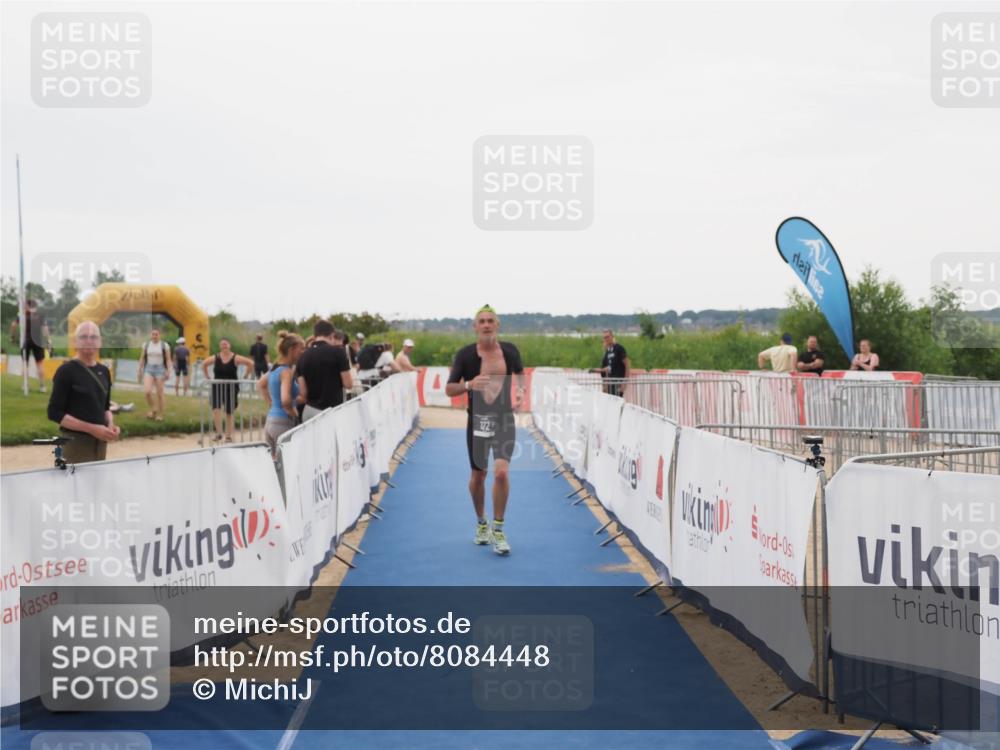 22.06.2025 - Viking Triathlon MichiJ http://msf.ph/oto/8084448 22.06.2025 16:19:46 Ziel 191, 372 meine-sportfotos.de