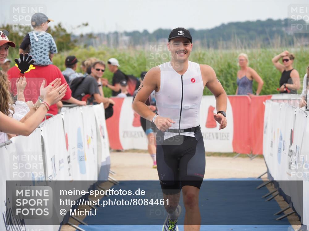 22.06.2025 - Viking Triathlon MichiJ http://msf.ph/oto/8084461 22.06.2025 14:51:11 Ziel 12, 407 meine-sportfotos.de