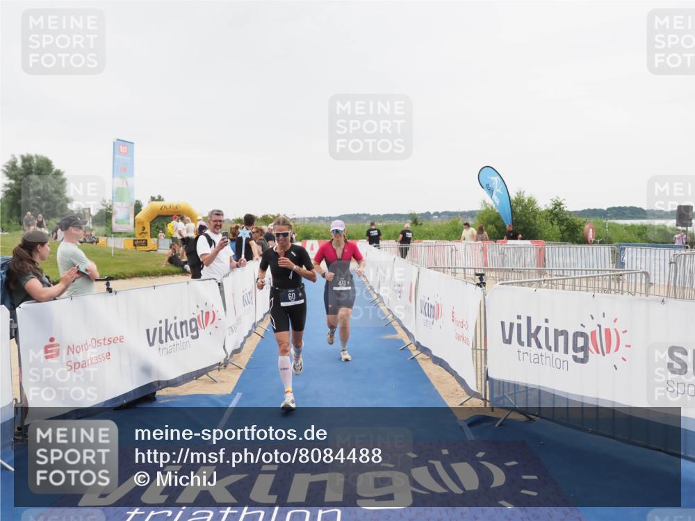22.06.2025 - Viking Triathlon MichiJ http://msf.ph/oto/8084488 22.06.2025 16:11:37 Ziel 60, 473 meine-sportfotos.de