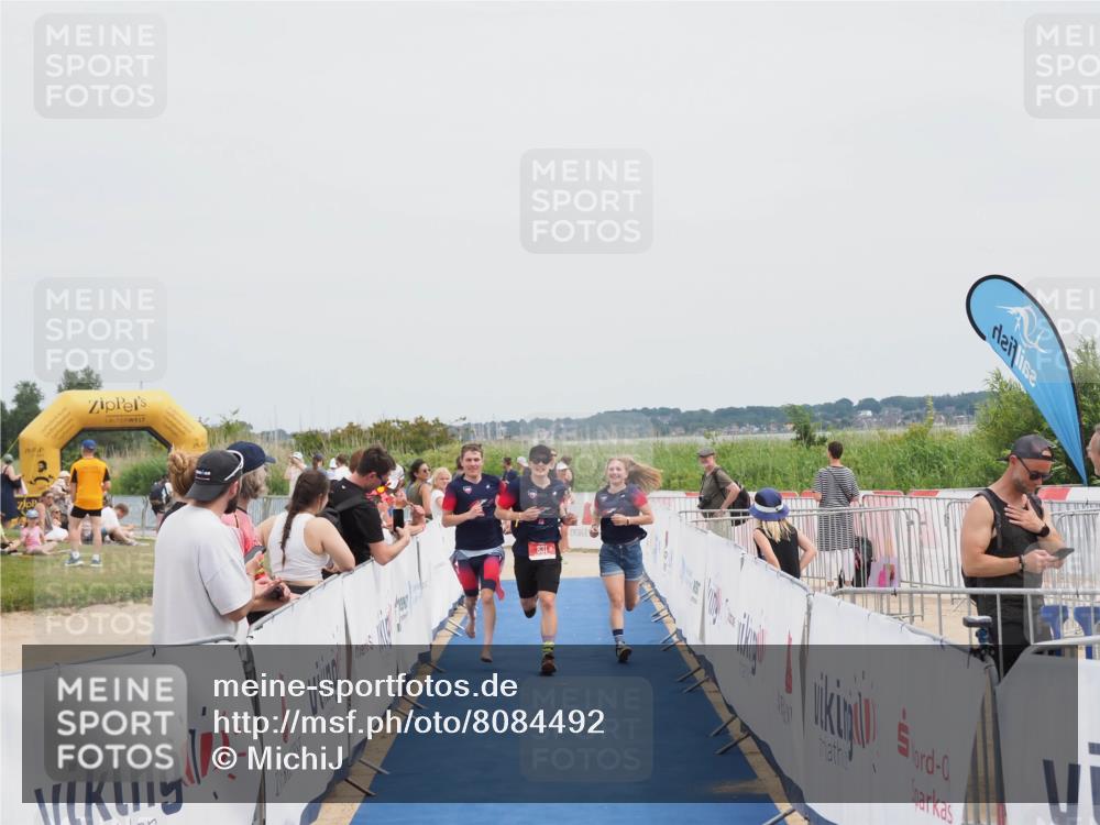 22.06.2025 - Viking Triathlon MichiJ http://msf.ph/oto/8084492 22.06.2025 14:43:02 Ziel 631 meine-sportfotos.de