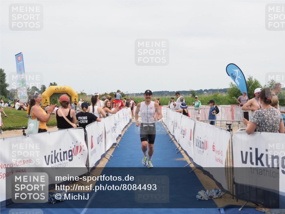 22.06.2025 - Viking Triathlon MichiJ http://msf.ph/oto/8084493 22.06.2025 14:51:13 Ziel 12, 407 meine-sportfotos.de