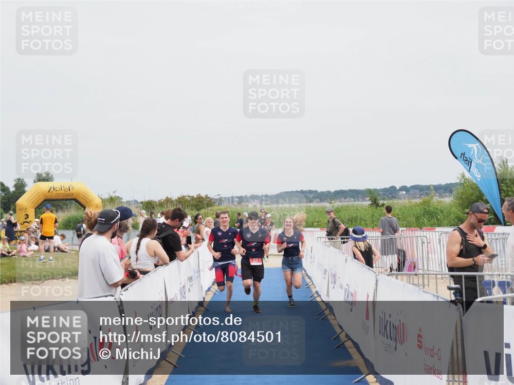 22.06.2025 - Viking Triathlon MichiJ http://msf.ph/oto/8084501 22.06.2025 14:43:02 Ziel 631 meine-sportfotos.de