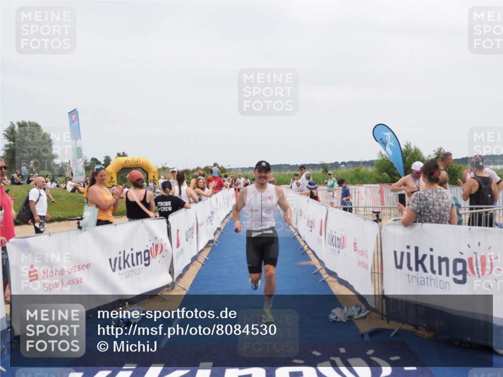 22.06.2025 - Viking Triathlon MichiJ http://msf.ph/oto/8084530 22.06.2025 14:51:13 Ziel 12, 407 meine-sportfotos.de