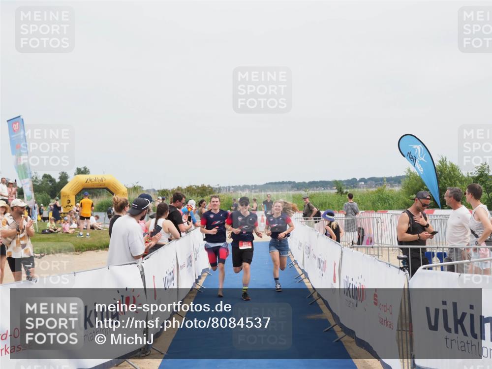 22.06.2025 - Viking Triathlon MichiJ http://msf.ph/oto/8084537 22.06.2025 14:43:02 Ziel 631 meine-sportfotos.de
