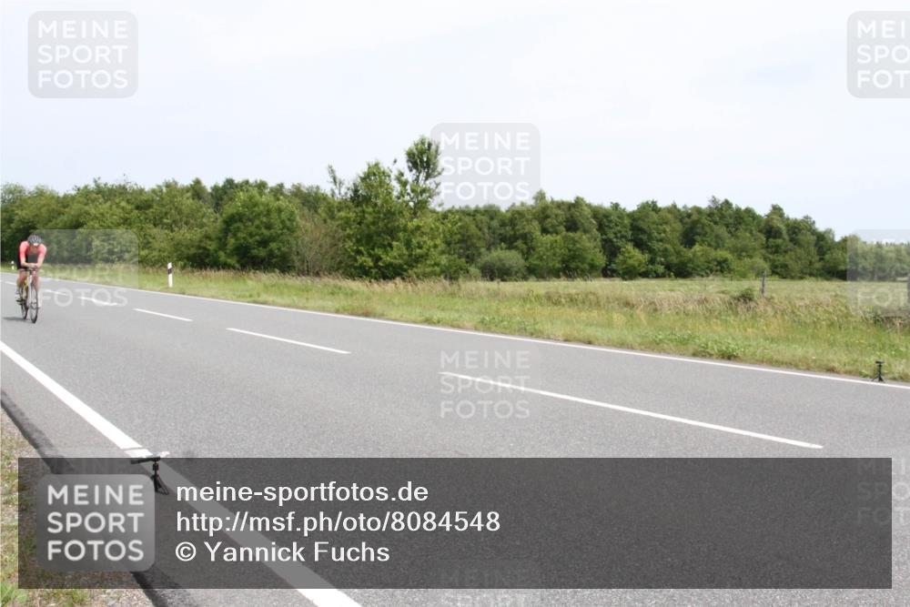 22.06.2025 - Viking Triathlon Yannick Fuchs http://msf.ph/oto/8084548 22.06.2025 13:03:37 Radfahren 44, 356, 530 meine-sportfotos.de